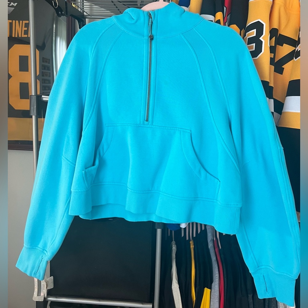 Lululemon Electric Turquoise Scuba Half-Zip M/L